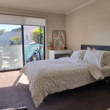 Guest Suite In Duffy Weston Creek Exterior photo